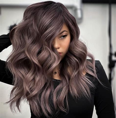 dégradé femme|26 idées dynamiques de cheveux longs dégradés pour un。